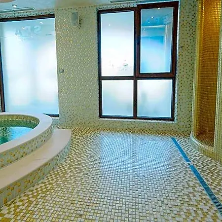 Hotel apartamentowy Monte Carlo